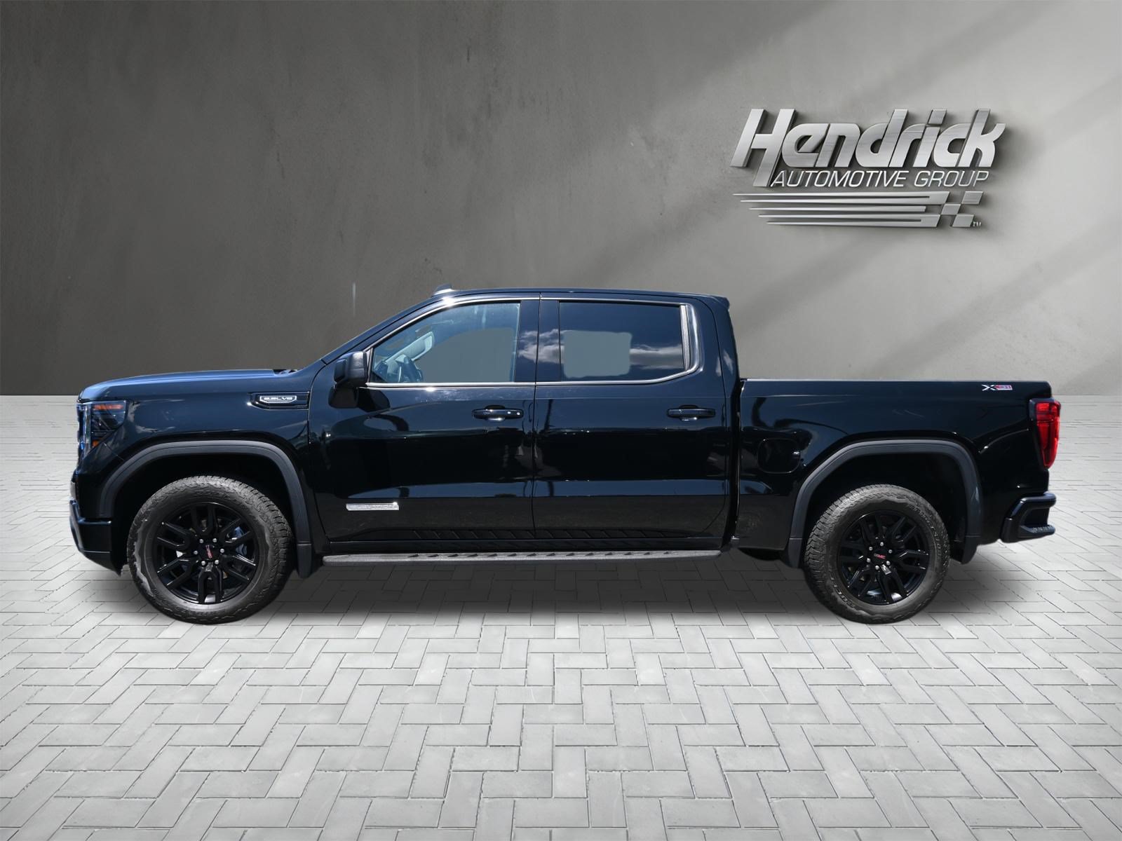 Used 2024 GMC Sierra 1500 Elevation w/ X31 Off-Road Package AWD/4WD image 7