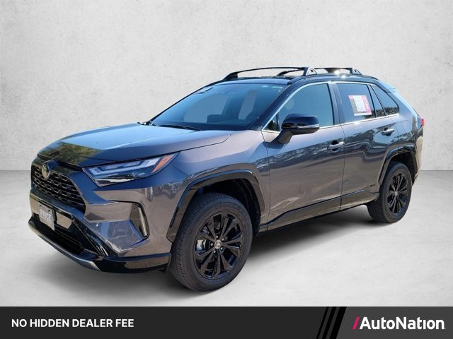 Used 2025 Toyota RAV4 XSE AWD/4WD image 1