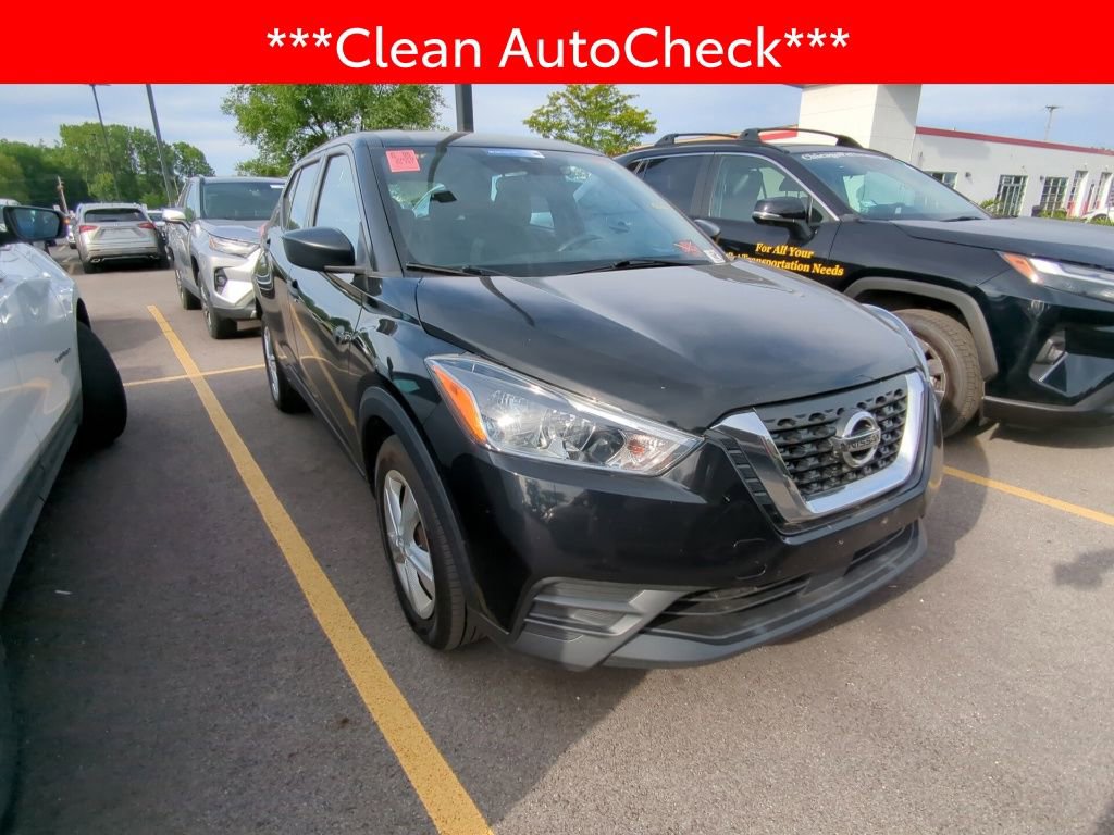 Used 2020 Nissan Kicks S FWD image 3