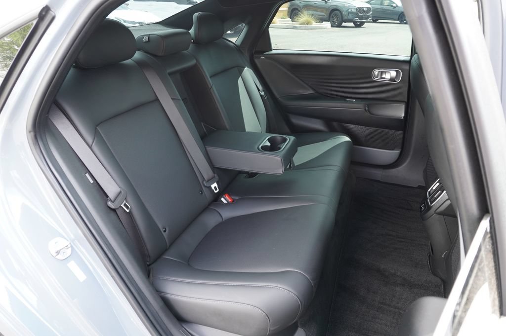 Used 2024 Hyundai Ioniq 6 SEL RWD image 9