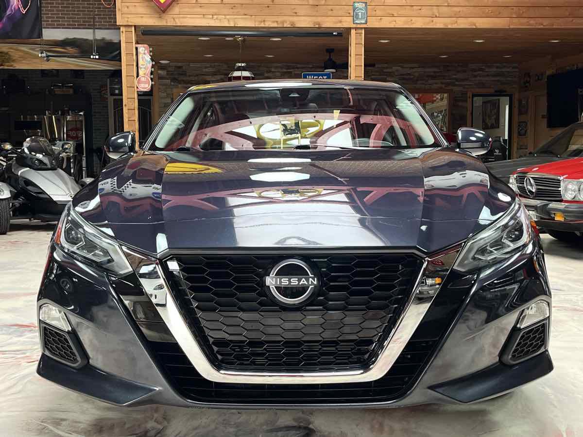 Used 2022 Nissan Altima 2.5 SV FWD image 3