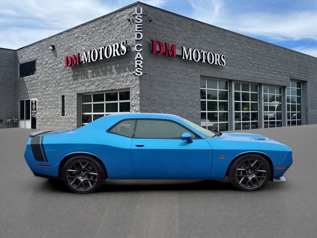 Used 2016 Dodge Challenger R/T Scat Pack w/ Leather Interior Group image 6