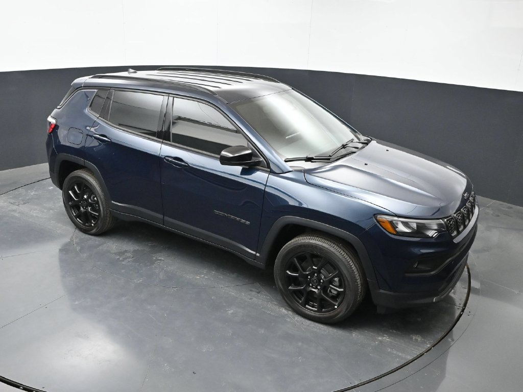 New 2026 Jeep Compass Latitude AWD/4WD image 37
