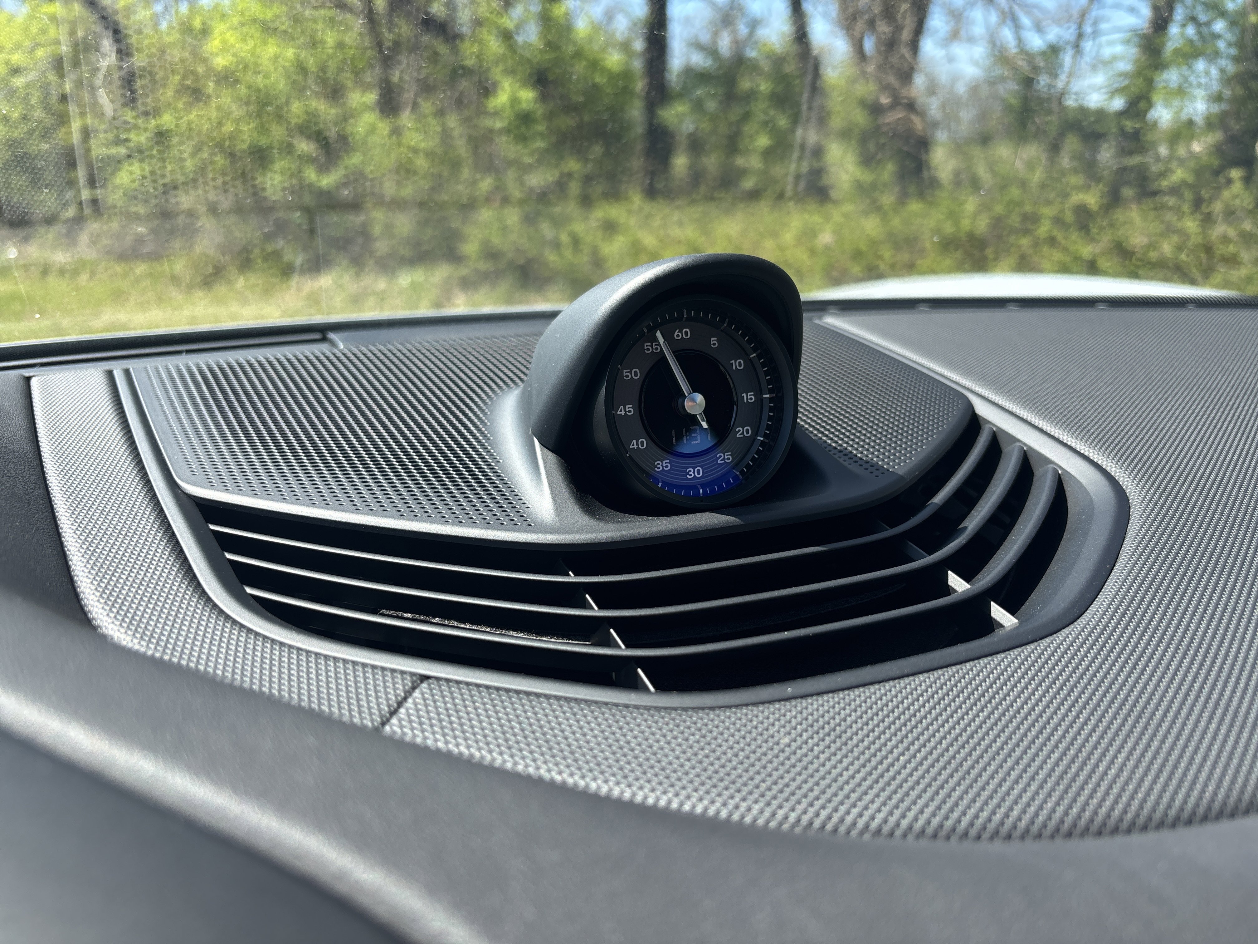 New 2025 Porsche Taycan image 30