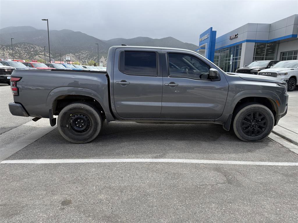 Used 2022 Nissan Frontier SV image 7