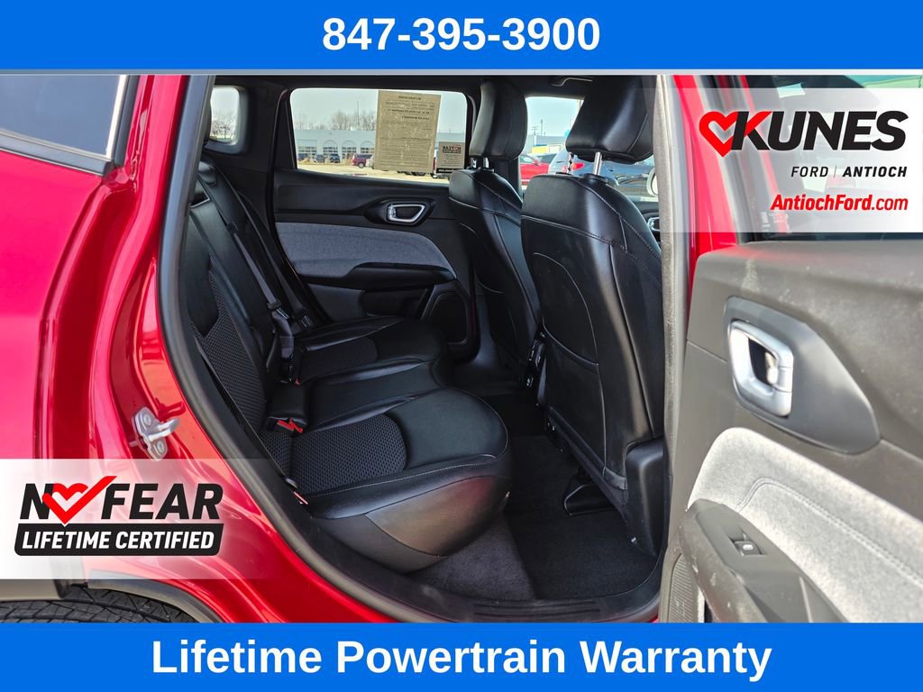 Used 2025 Jeep Compass Latitude image 26
