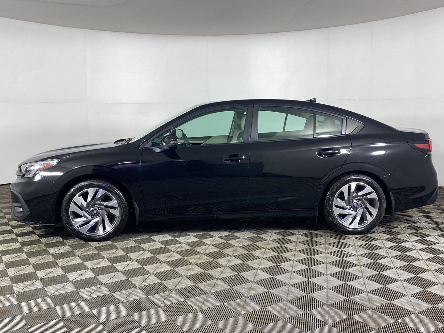 Used 2024 Subaru Legacy Limited AWD/4WD image 8