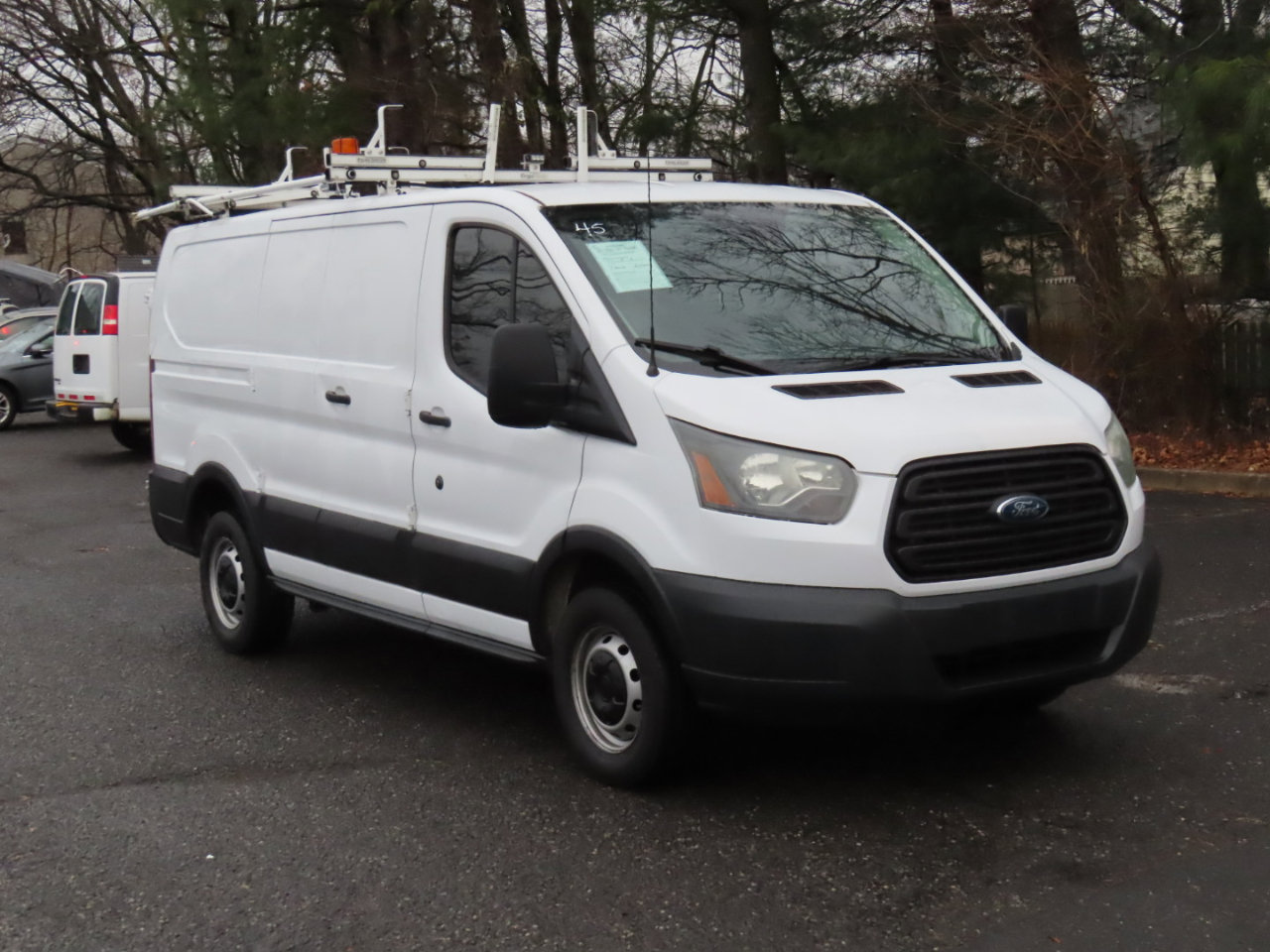 Used 2015 Ford Transit 250 130 Low Roof image 5