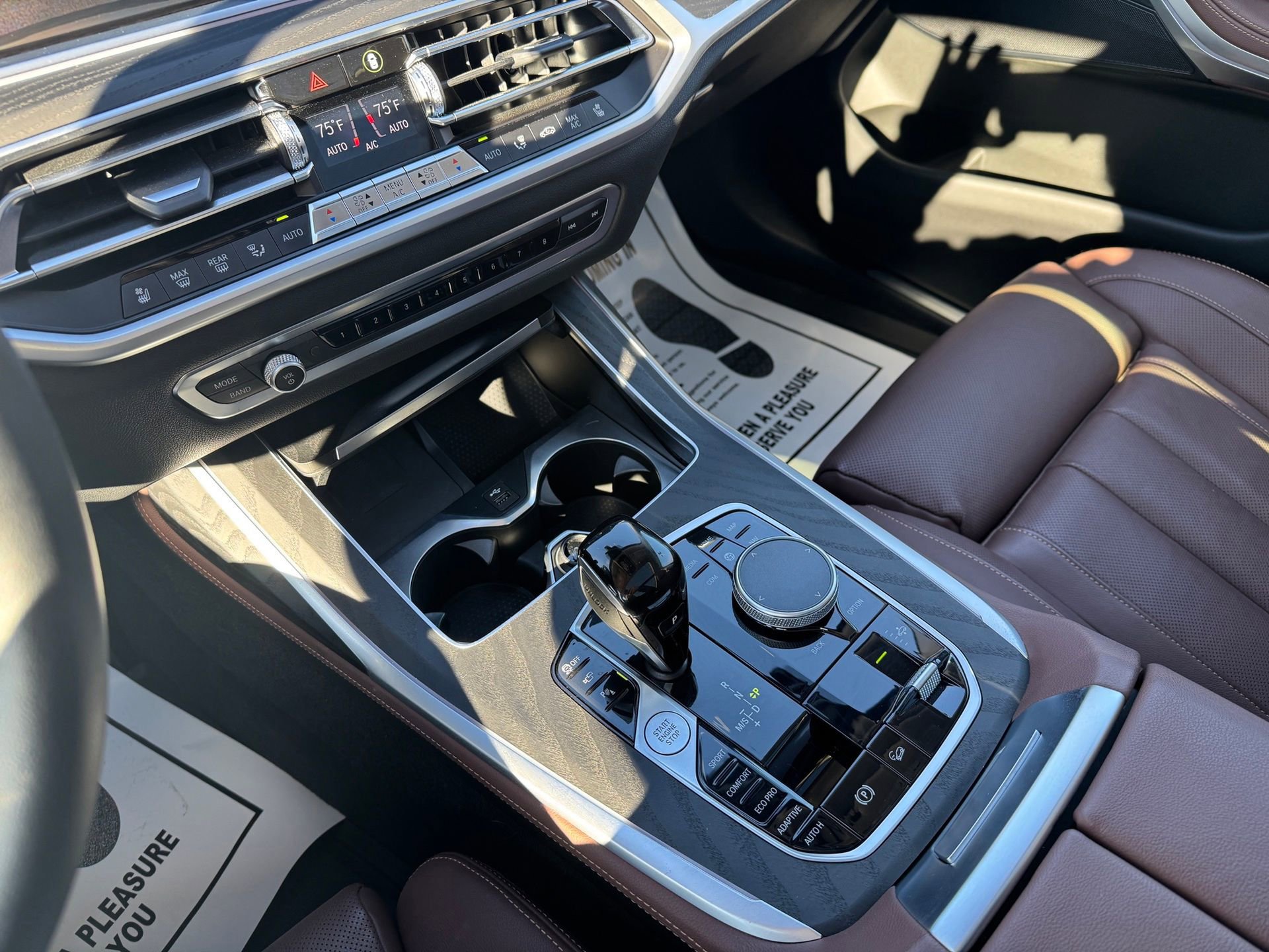 Used 2022 BMW X7 xDrive40i w/ Premium Package image 14