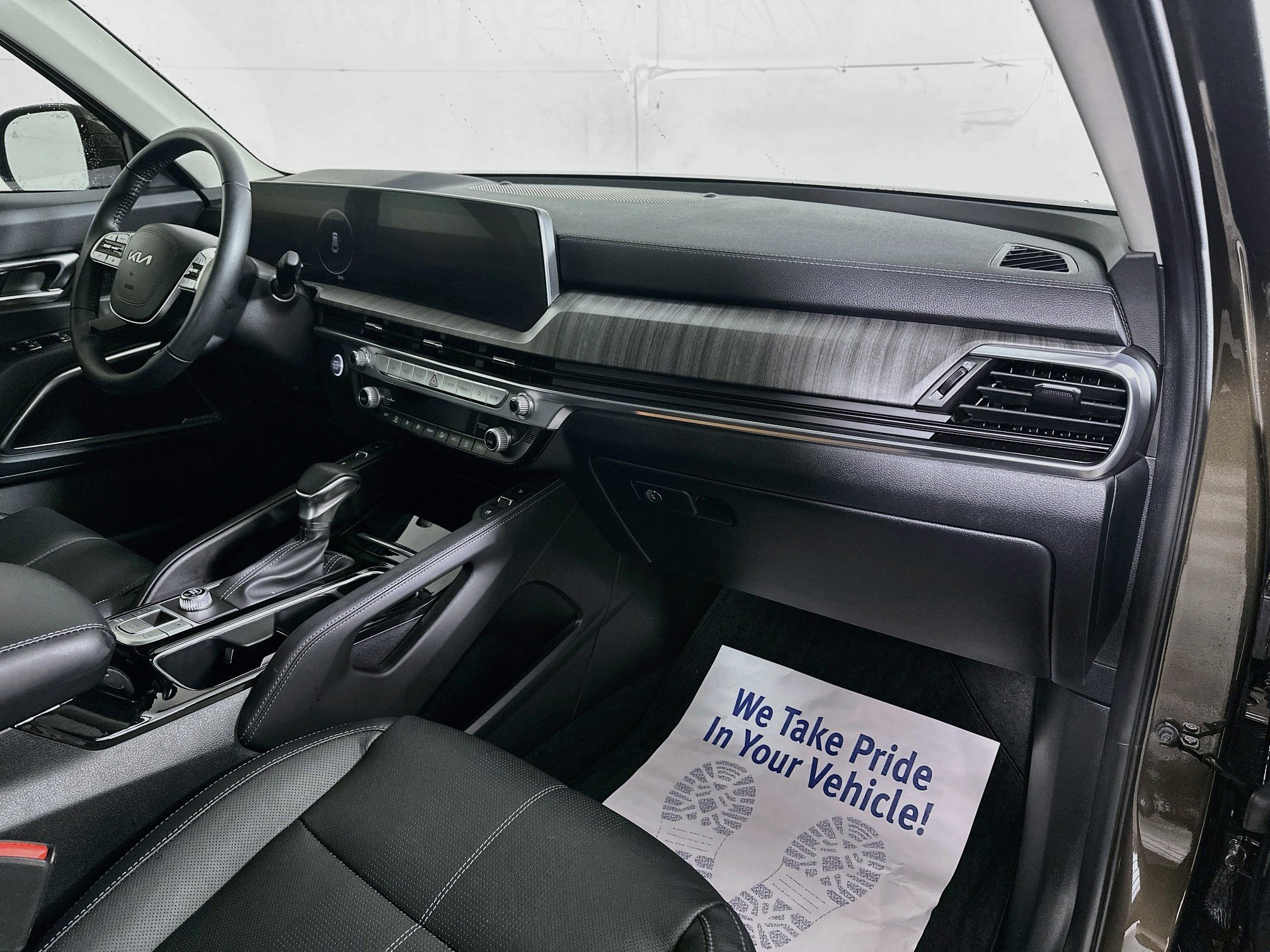 Used 2025 Kia Telluride SX FWD image 31