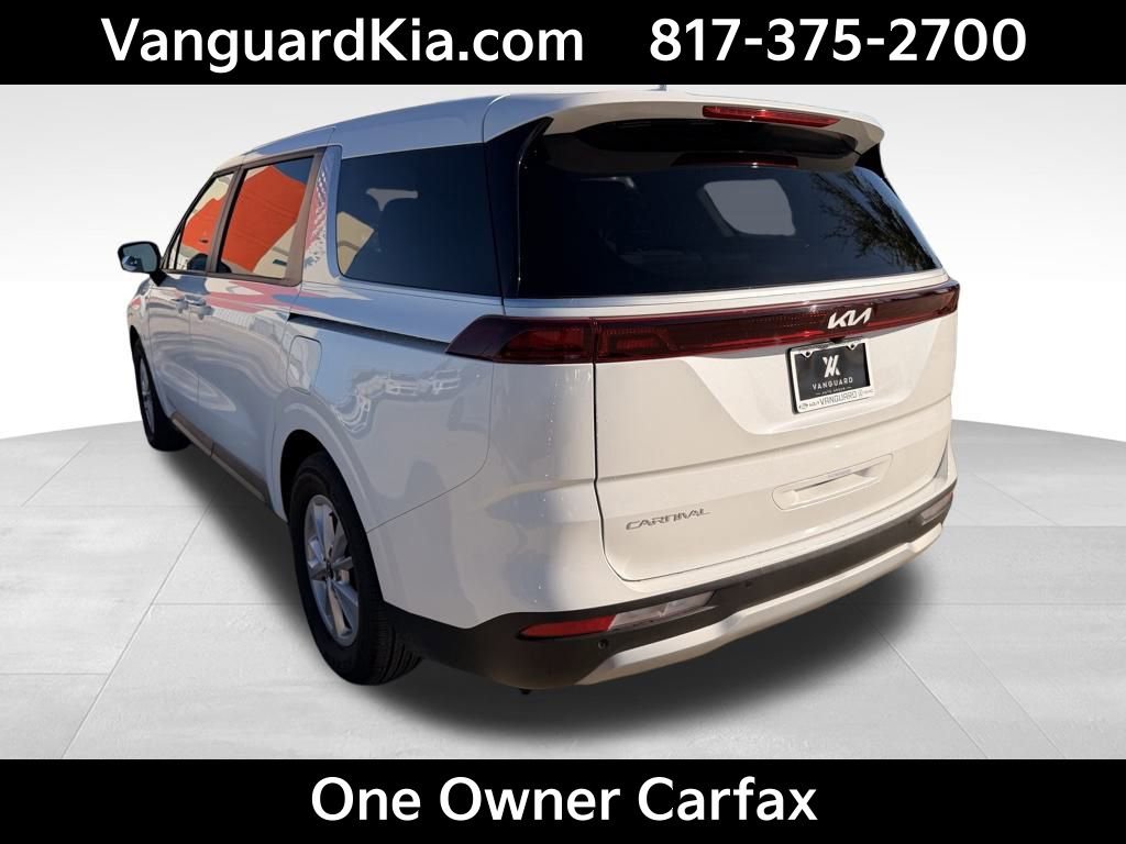 Certified 2024 Kia Carnival LX image 2