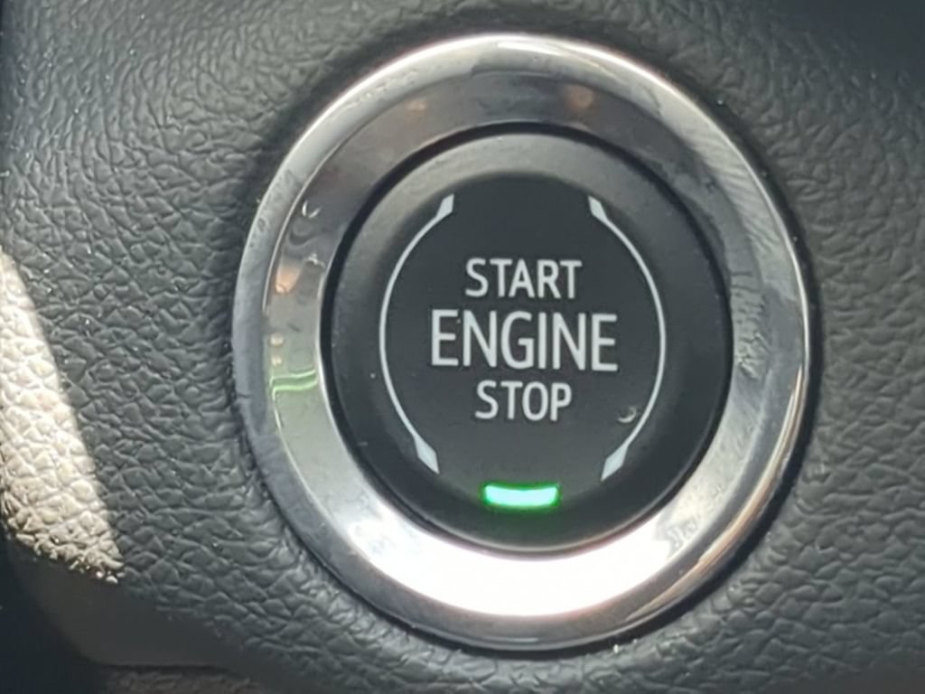 Used 2023 Buick Envision Avenir FWD image 26