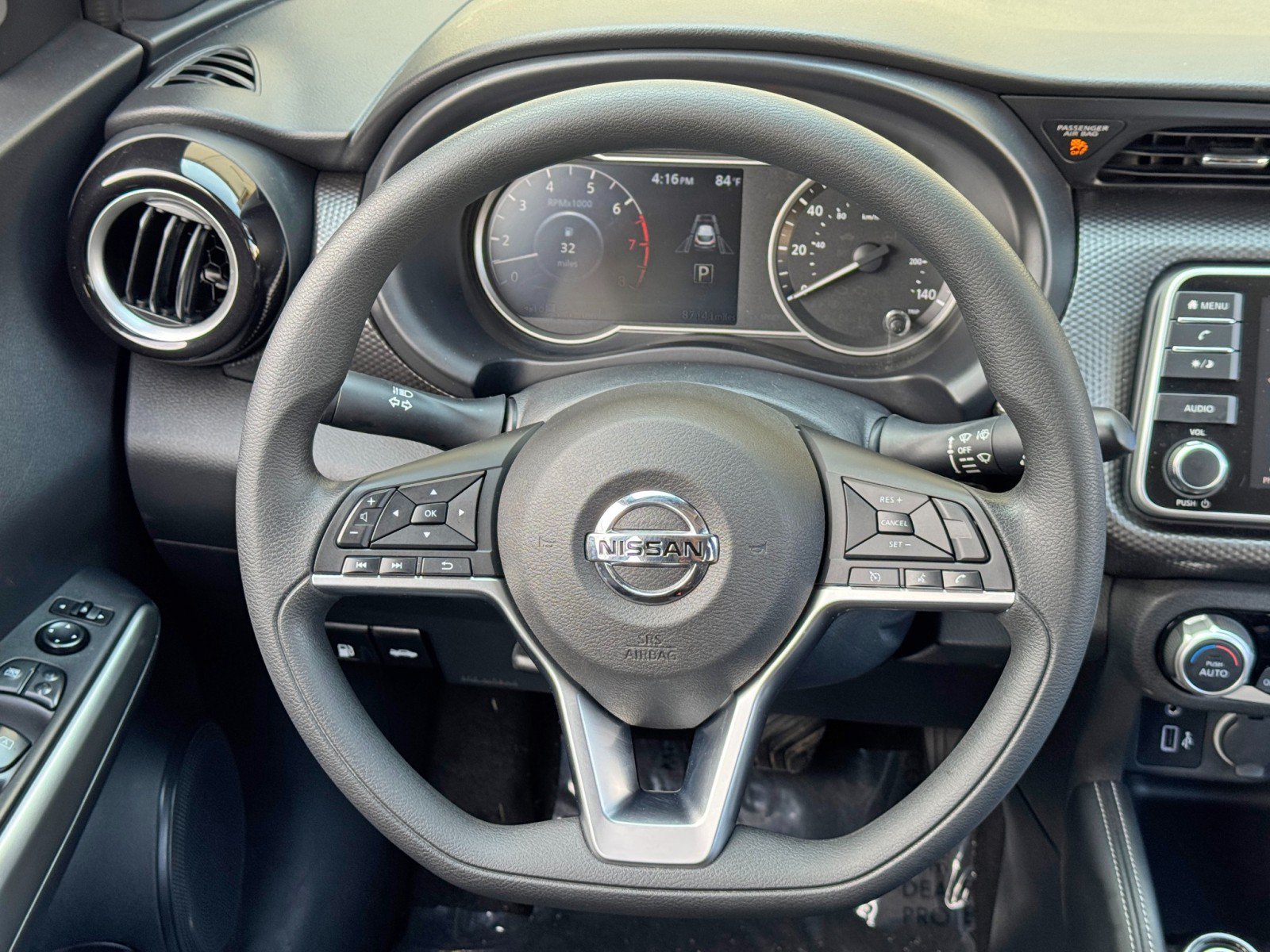 Used 2020 Nissan Kicks SV FWD image 17