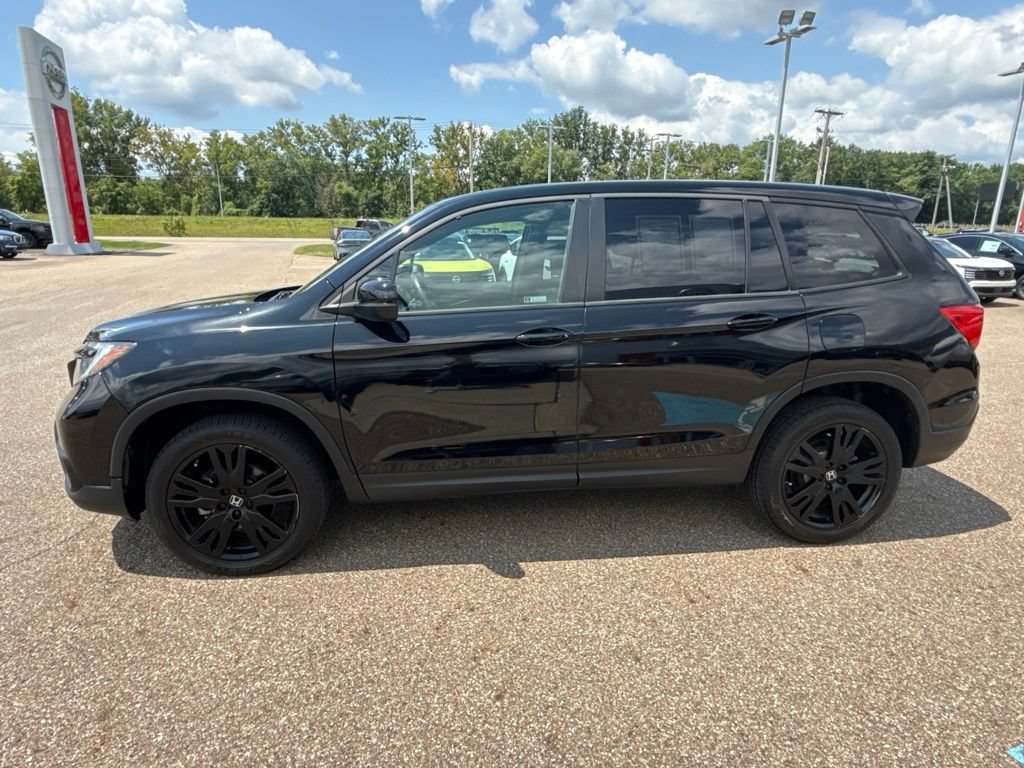 Used 2021 Honda Passport Sport image 4