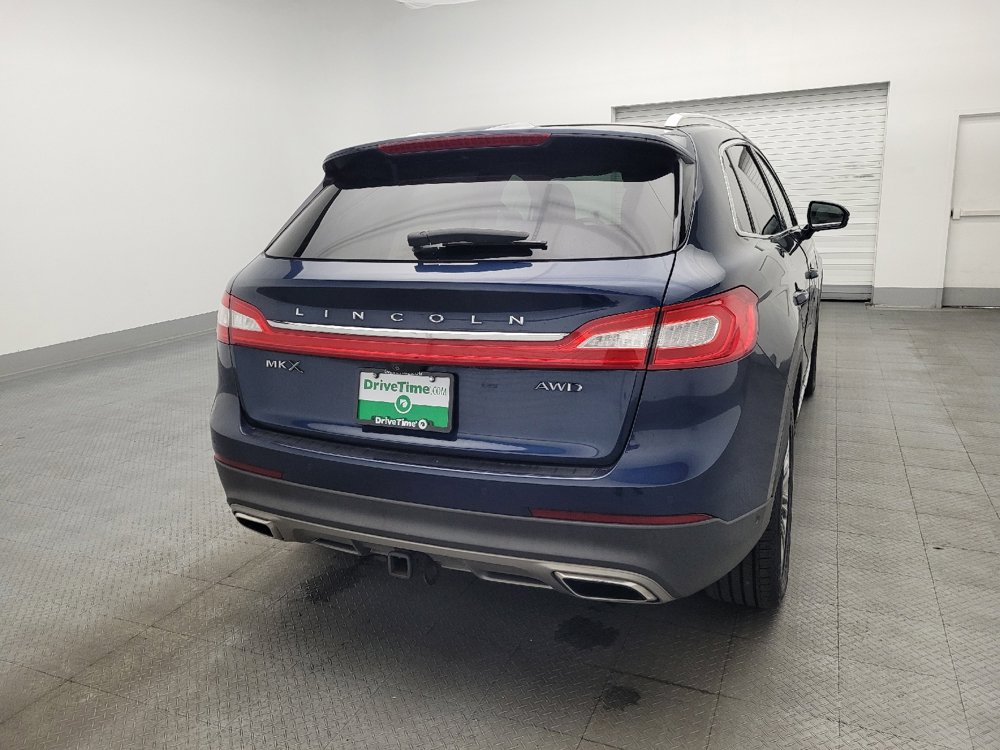 Used 2017 Lincoln MKX Reserve w/ Driver Assistance Package image 7