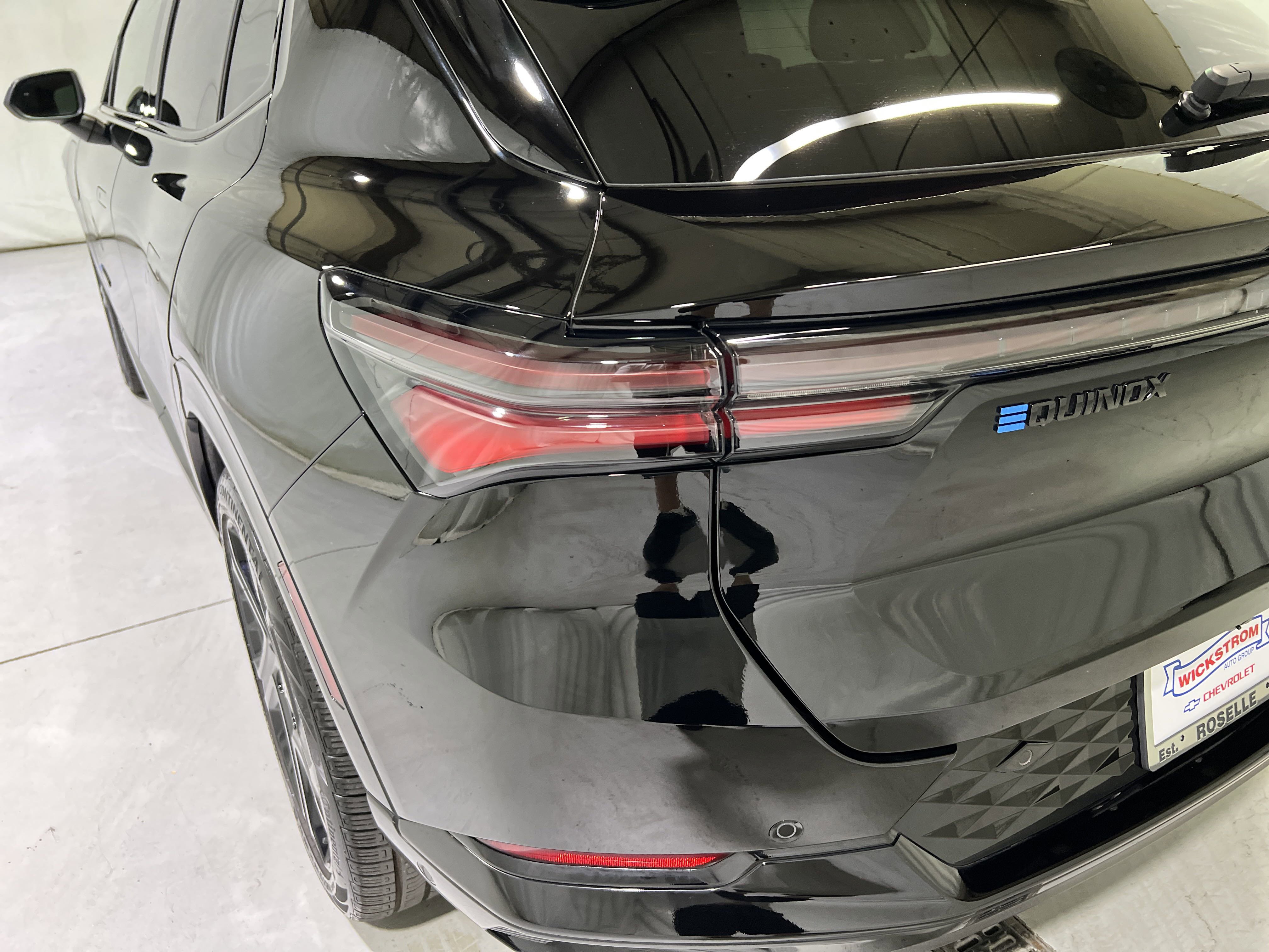 Certified 2024 Chevrolet Equinox EV RS image 10