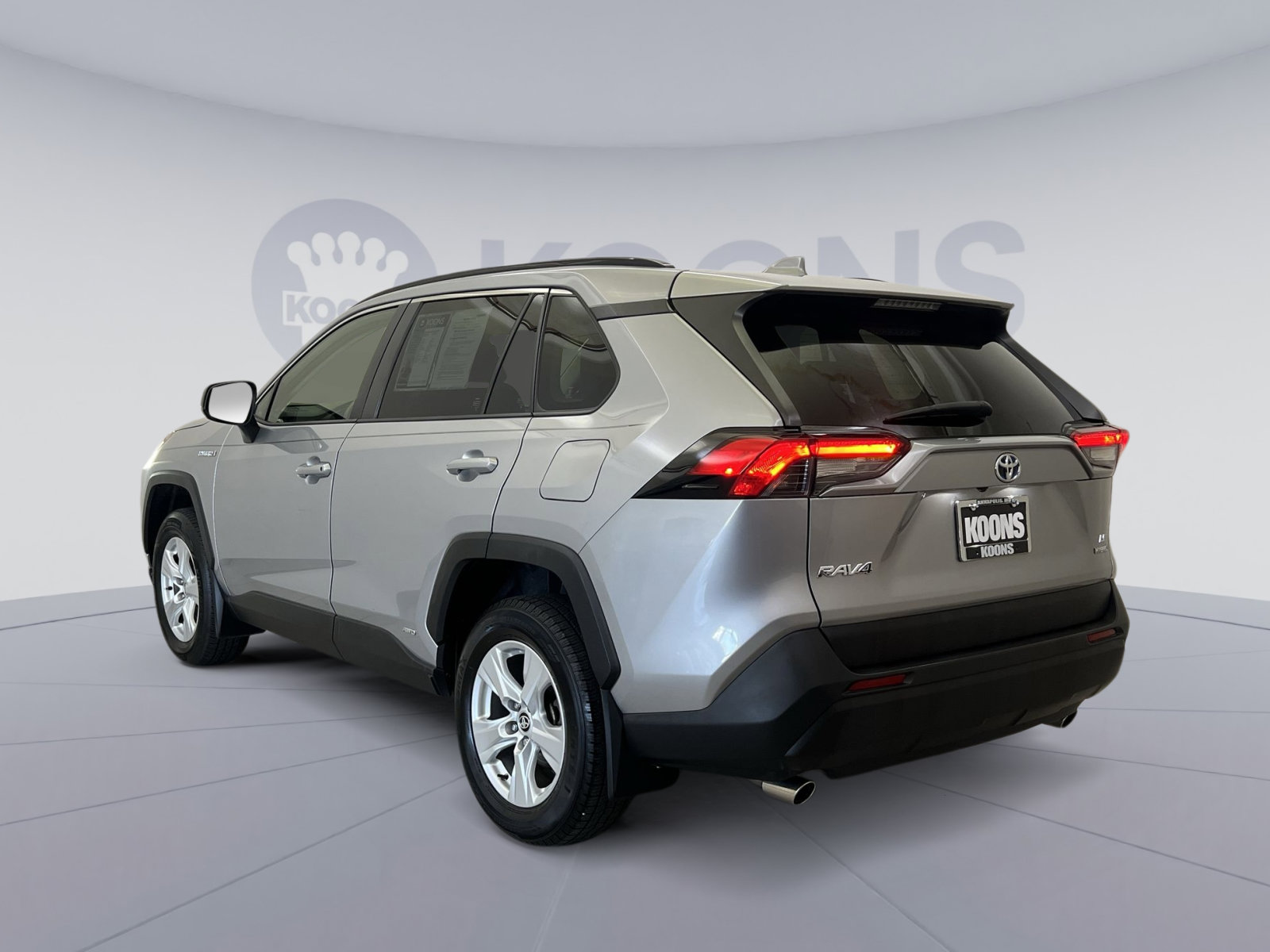 Used 2020 Toyota RAV4 LE w/ All Weather Liner Package AWD/4WD image 7