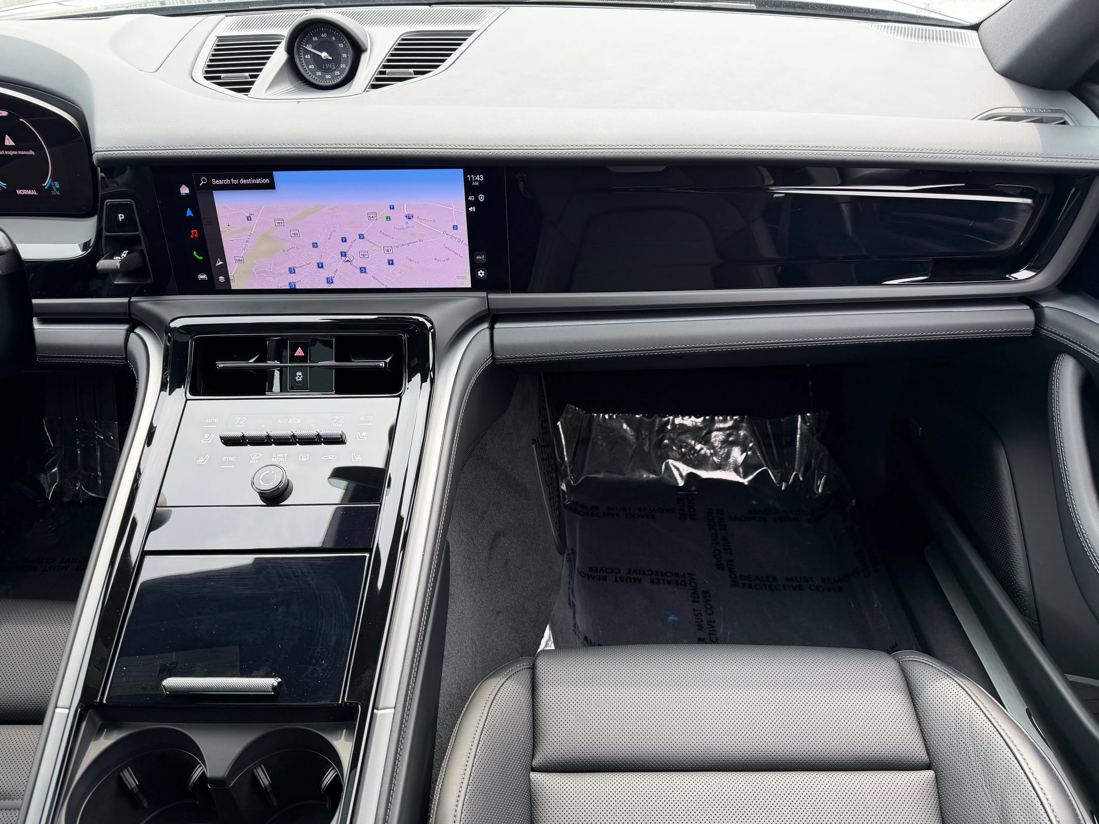 Certified 2024 Porsche Panamera image 31