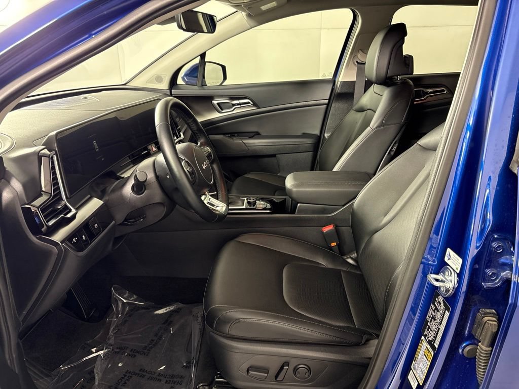 Used 2025 Kia Sportage EX FWD image 25