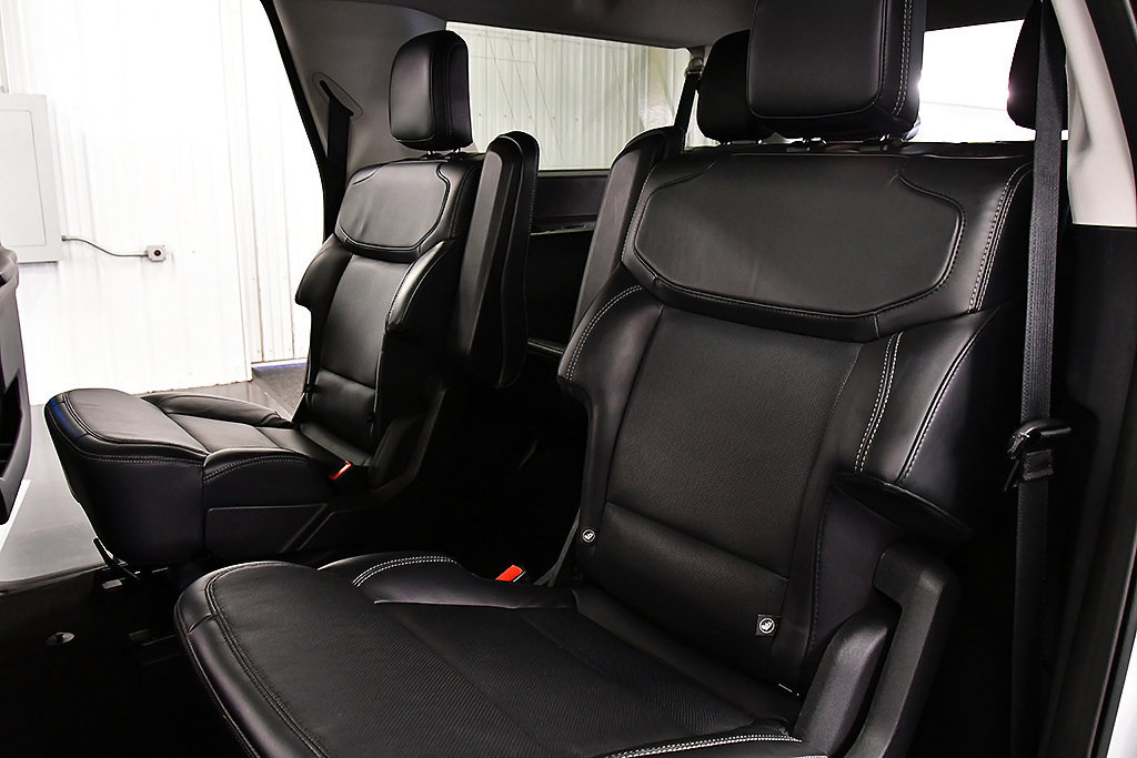 Used 2025 Ford Expedition Max Platinum w/ Driver's Package AWD/4WD image 30