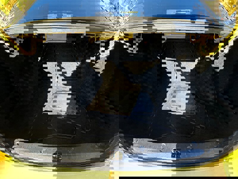 Used 2003 Suzuki Aerio GS image 11