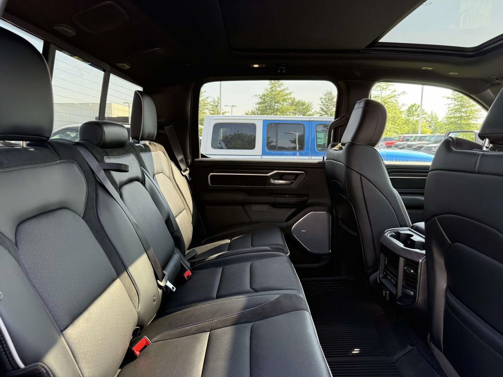 New 2026 RAM 1500 Laramie AWD/4WD image 16