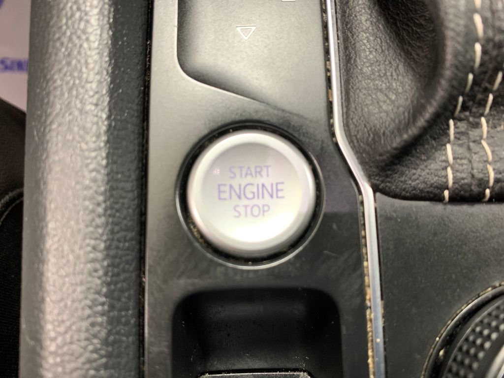 Used 2021 Volkswagen Atlas SEL Premium AWD/4WD image 26