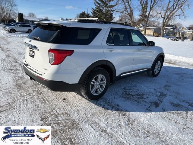 Used 2022 Ford Explorer XLT w/ Equipment Group 202A image 4