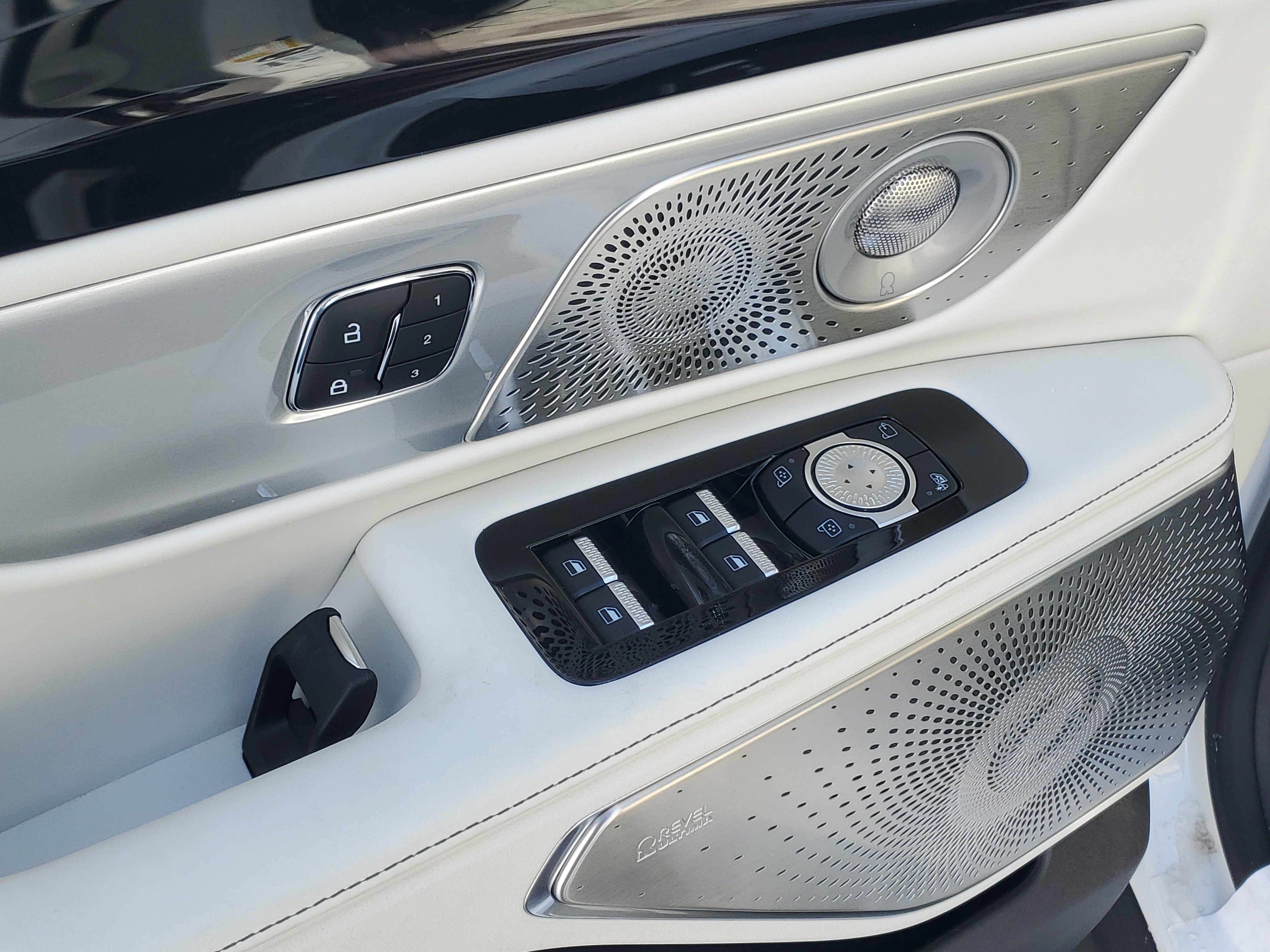 New 2026 Lincoln Nautilus Black Label w/ Jet Appearance Package image 9