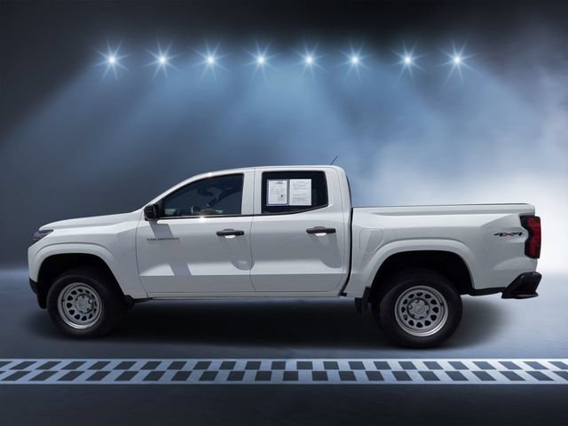 Used 2023 Chevrolet Colorado W/T w/ Advanced Trailering Package AWD/4WD image 4