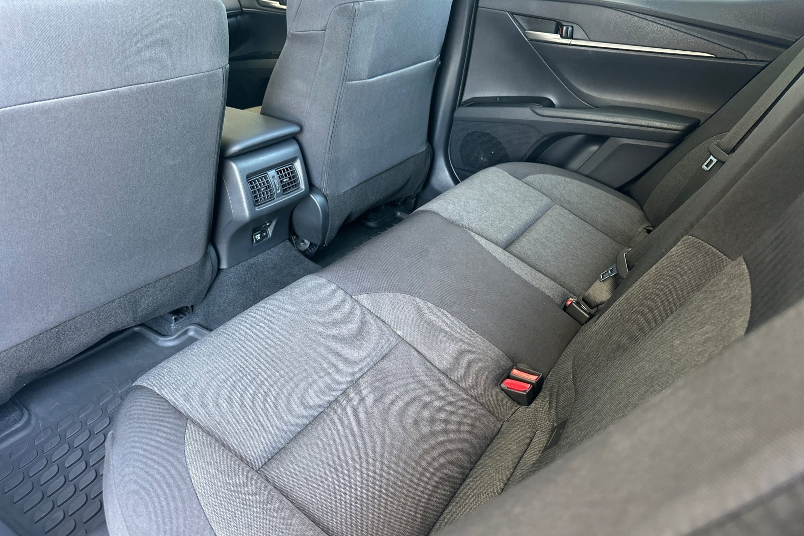 Used 2026 Toyota Camry LE FWD image 11