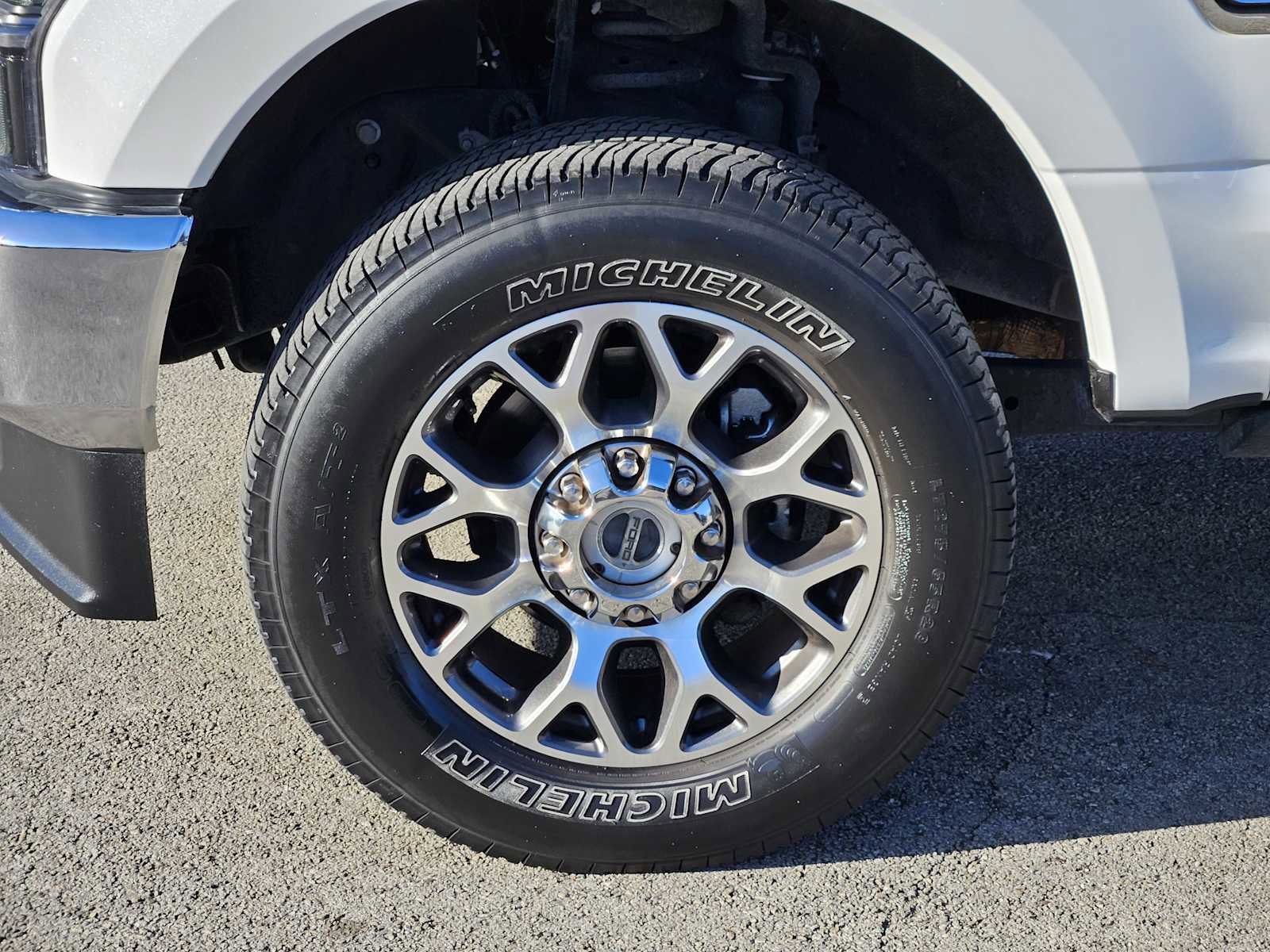 Used 2021 Ford F250 Lariat w/ Lariat Ultimate Package image 9