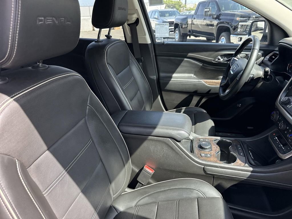 Used 2023 GMC Acadia Denali image 26