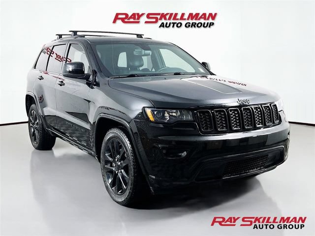 Used 2019 Jeep Grand Cherokee Altitude AWD/4WD image 1