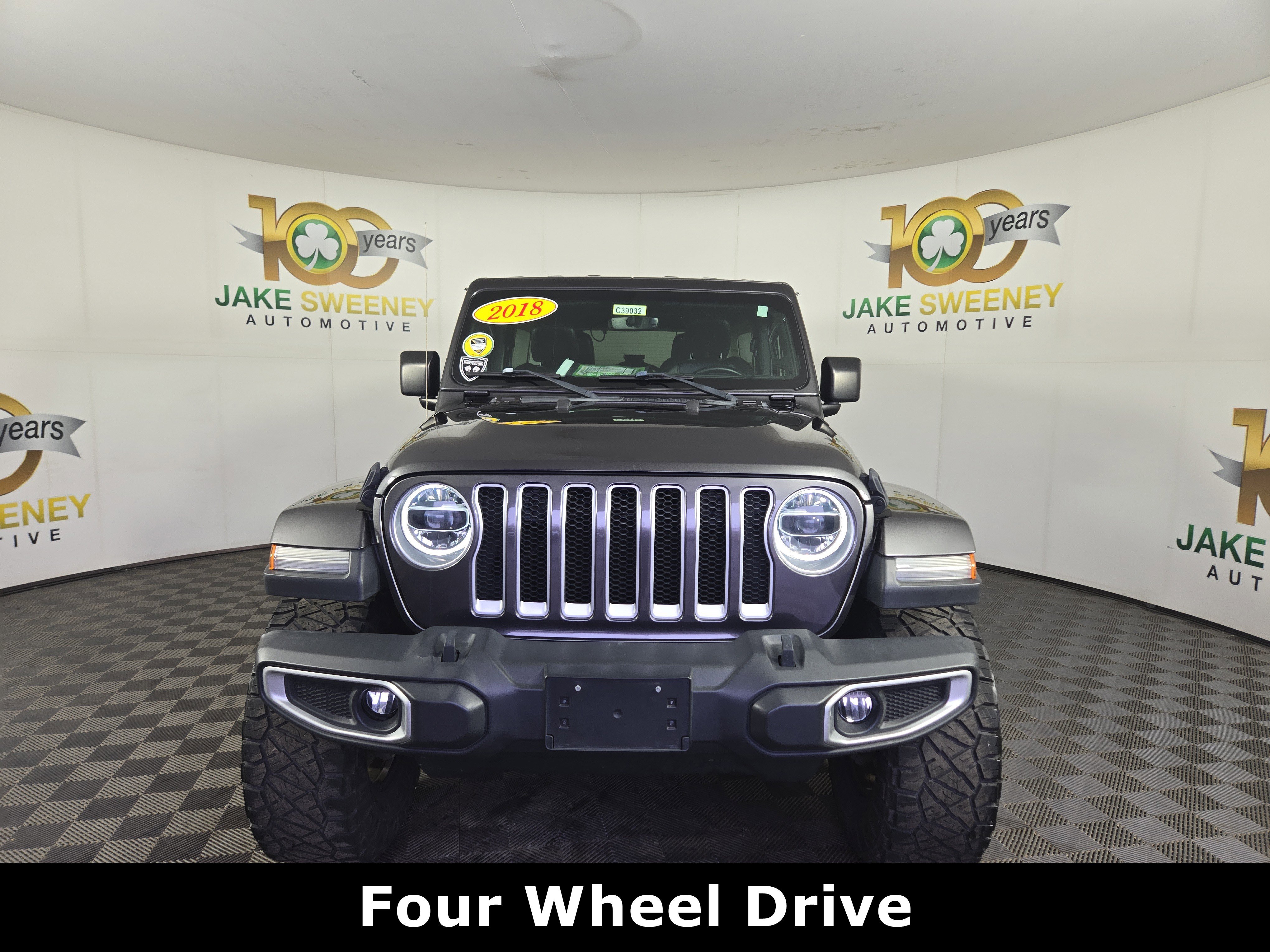 Used 2018 Jeep Wrangler Unlimited Sahara image 3