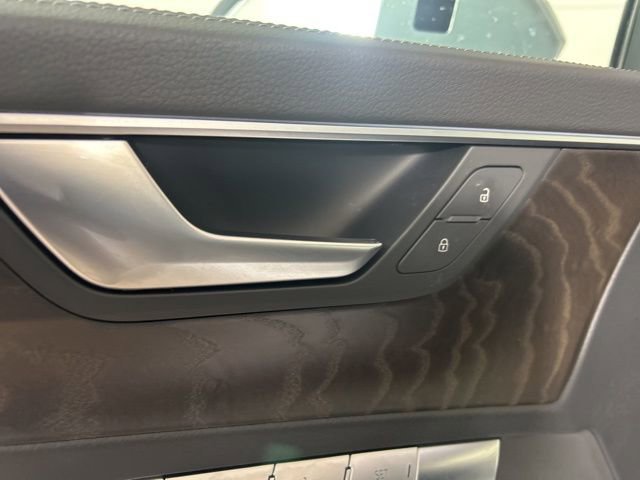 Used 2023 Audi A6 2.0T Premium w/ Convenience Package image 20