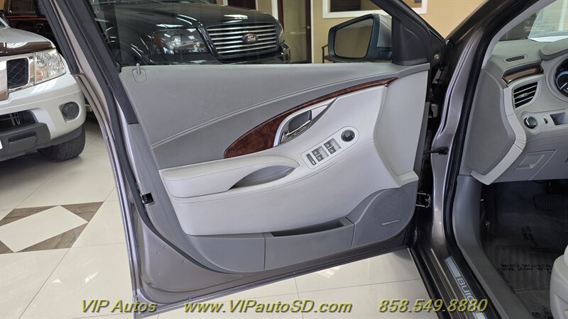 Used 2010 Buick LaCrosse CX FWD image 10