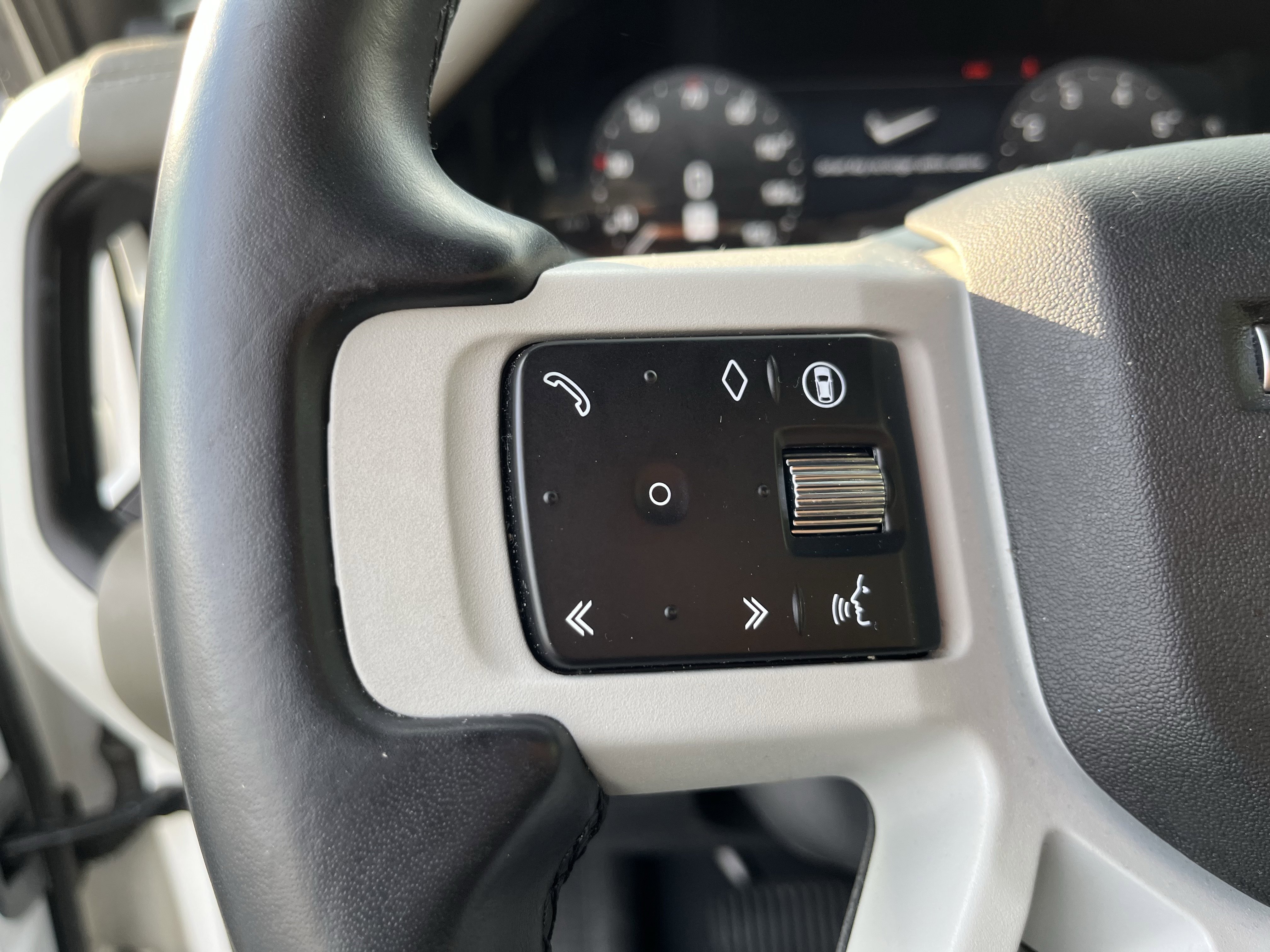 Certified 2024 Land Rover Defender 110 S image 22