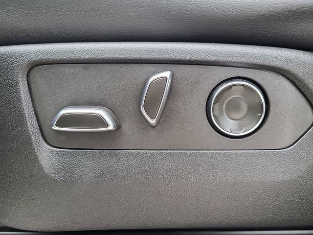Used 2023 Cadillac Escalade Sport AWD/4WD image 24