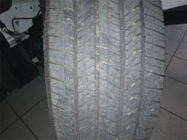 Used 2021 Chevrolet Traverse LT image 26