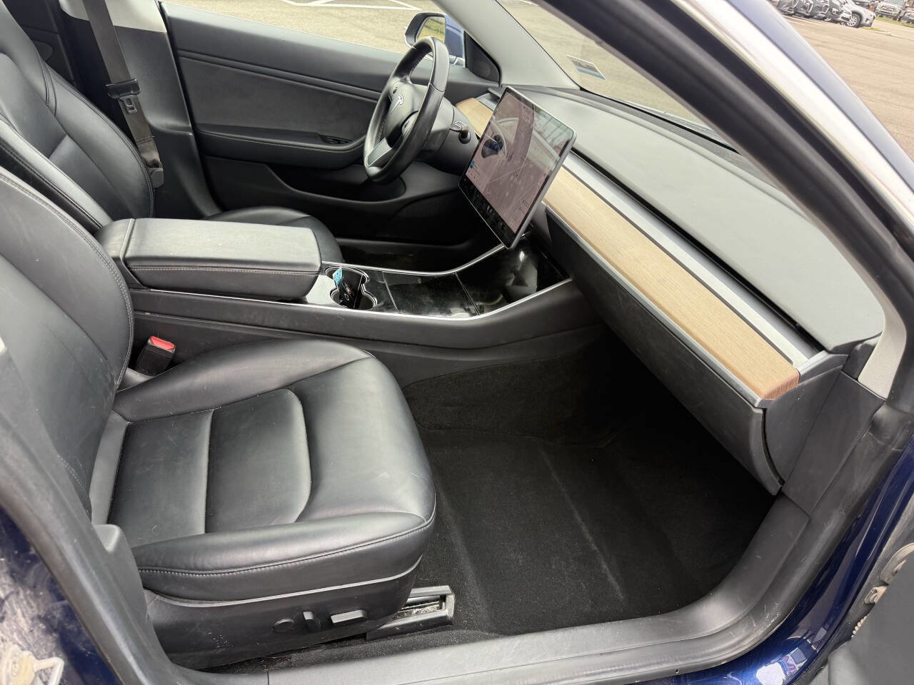 Used 2018 Tesla Model 3 Long Range image 17