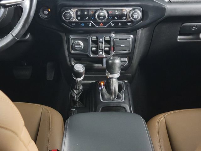 Used 2021 Jeep Wrangler Unlimited Sahara w/ Cold Weather Group AWD/4WD image 24