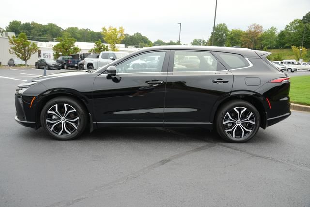 Used 2025 Toyota Crown Signia AWD/4WD image 4