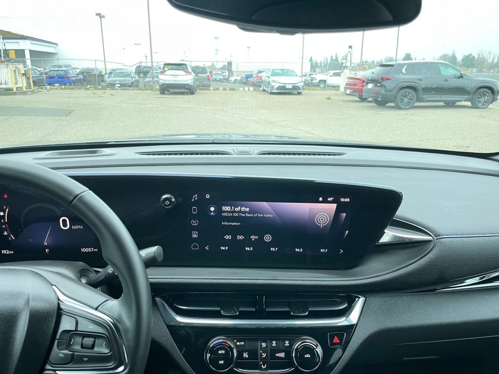 Used 2025 Buick Envista Sport Touring image 33