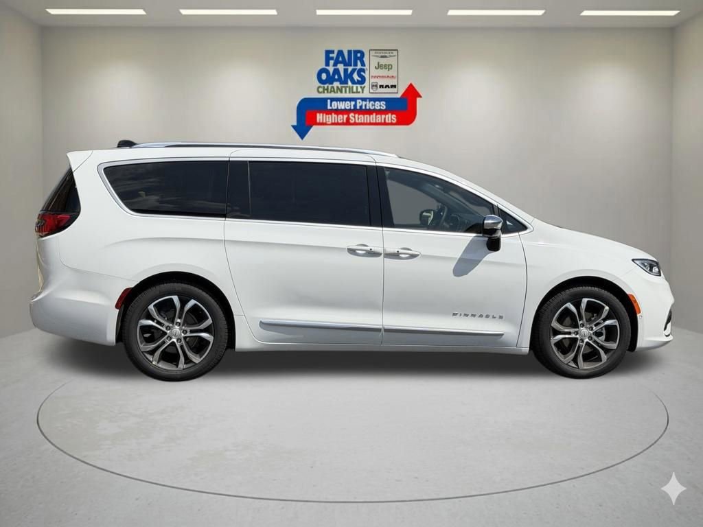New 2026 Chrysler Pacifica Pinnacle FWD image 5