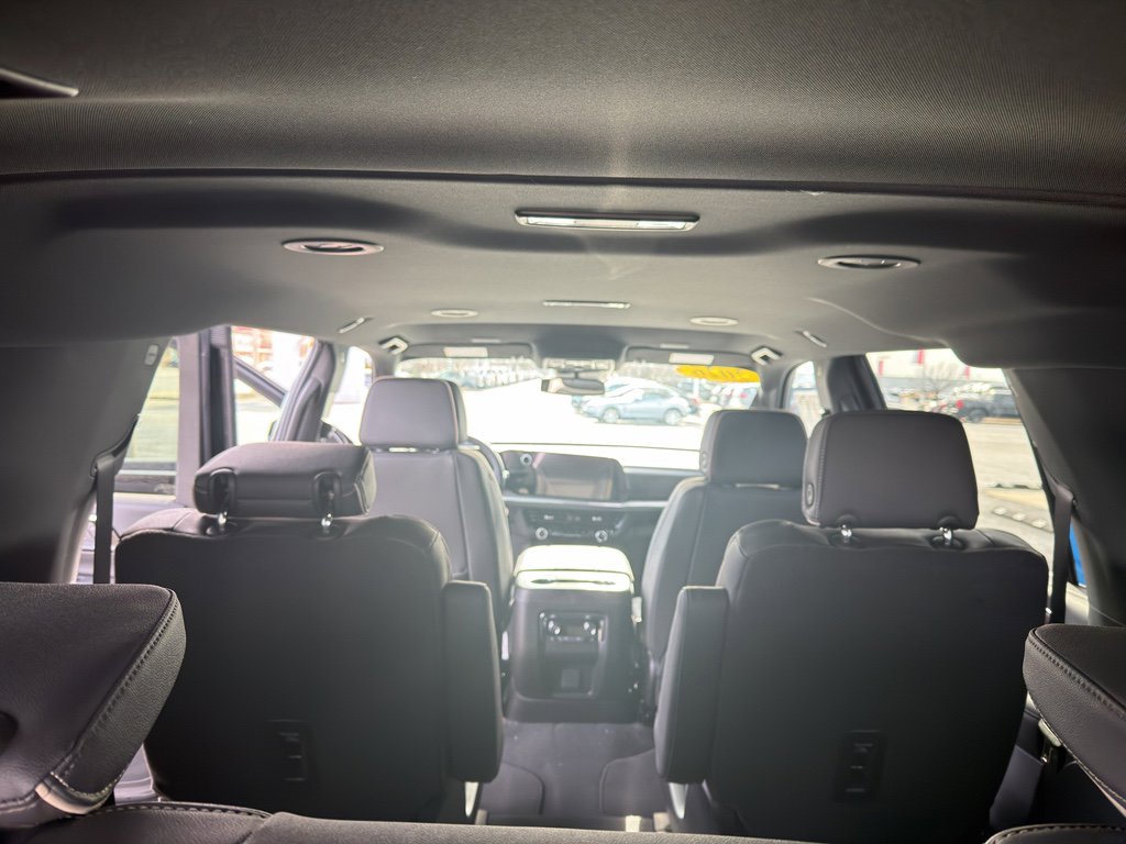 New 2026 Chevrolet Suburban Premier image 13