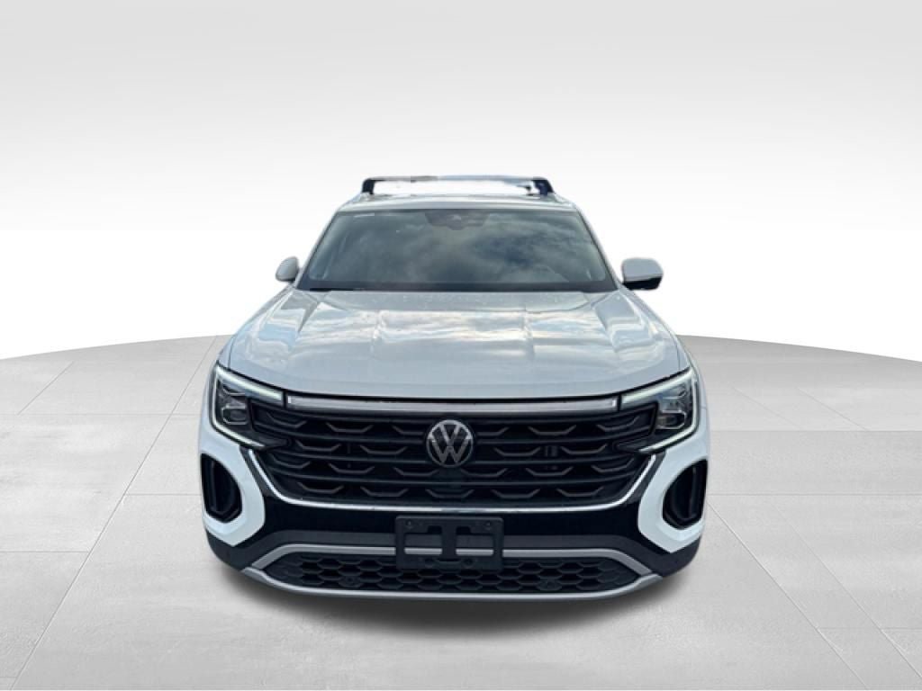 Used 2024 Volkswagen Atlas Cross Sport SE image 10