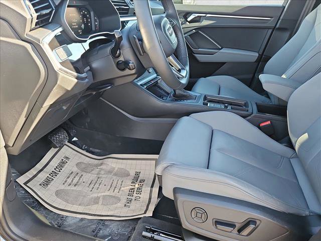Certified 2025 Audi Q3 2.0T Premium w/ Convenience Package image 16