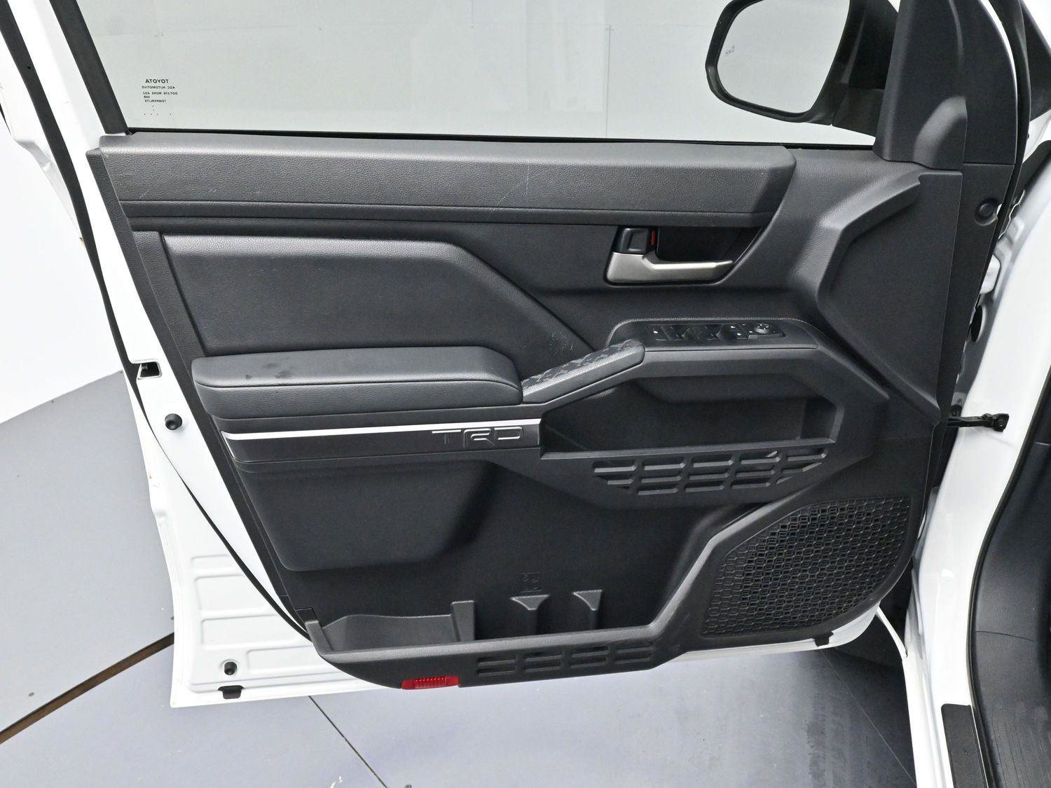 Used 2024 Toyota Tacoma TRD Sport image 9