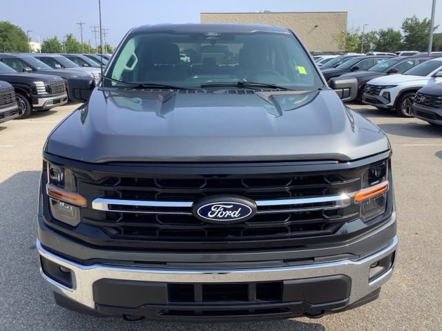 Used 2025 Ford F150 XLT w/ Equipment Group 301A Standard AWD/4WD image 2